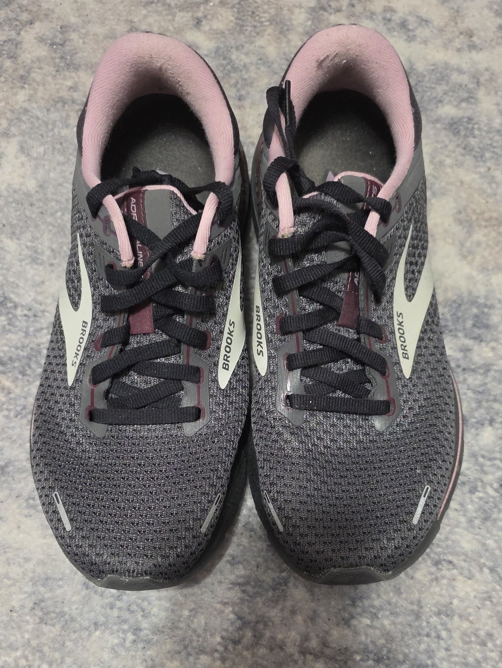 Brooks Women's Gray and Pink Athletic Running Shoes